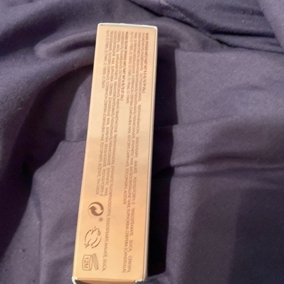 Wander Beauty on the glow blush and illuminator - Picture 2 of 5